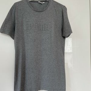 PUMA Men’s Gray Tee-Shirt Size Medium